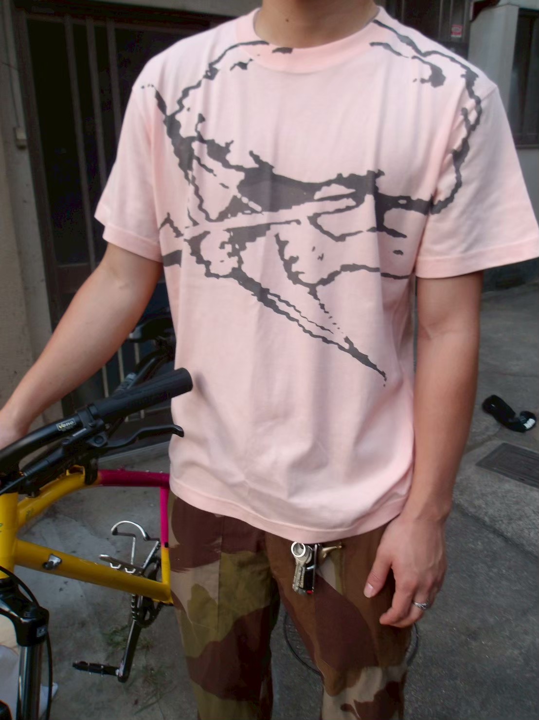 T-shirt detail 5